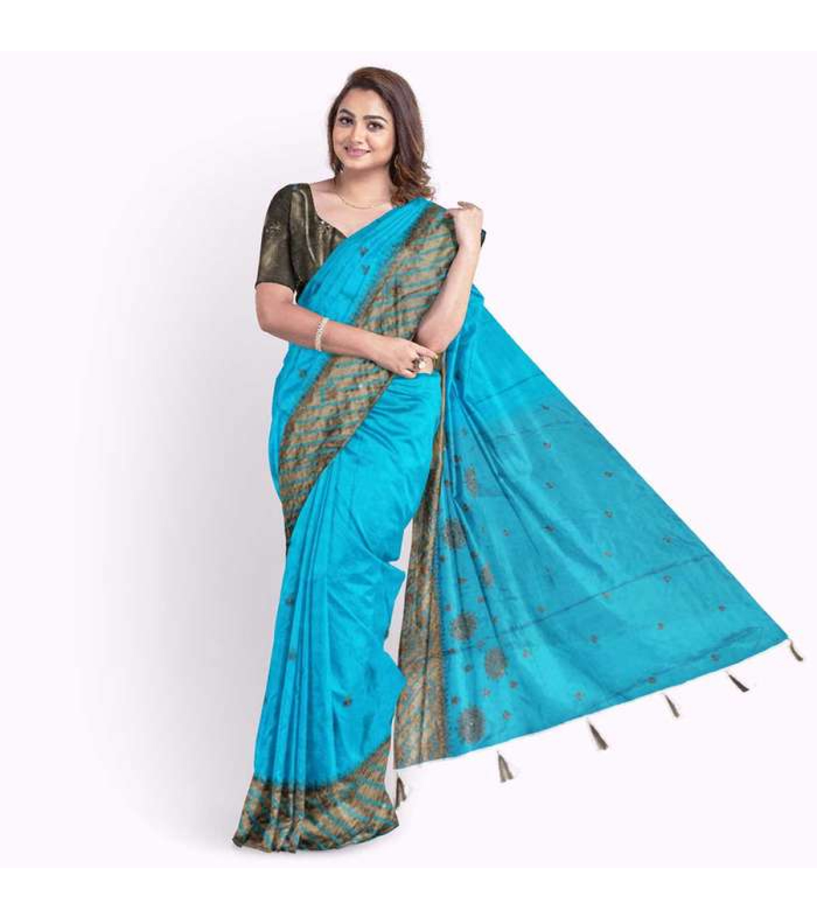 Exclusive Jacquard Embroidery Saree